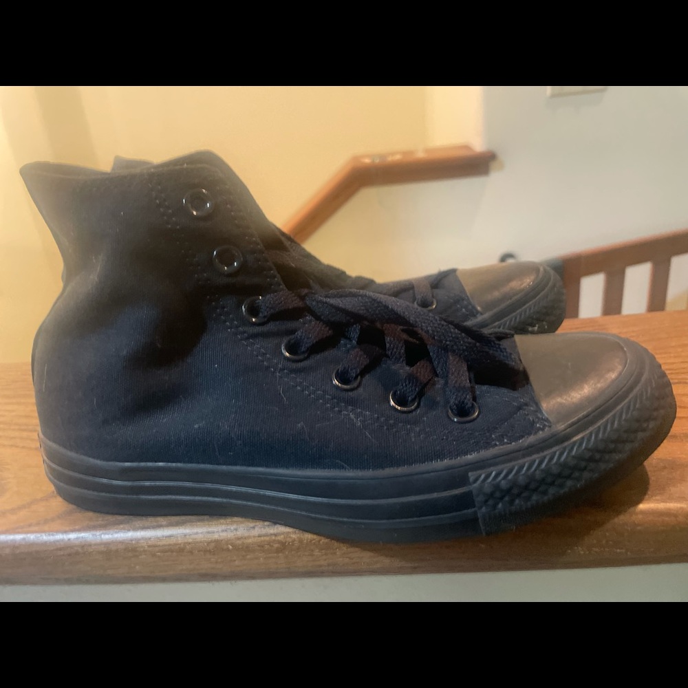 Converse black high tops size 5 boys